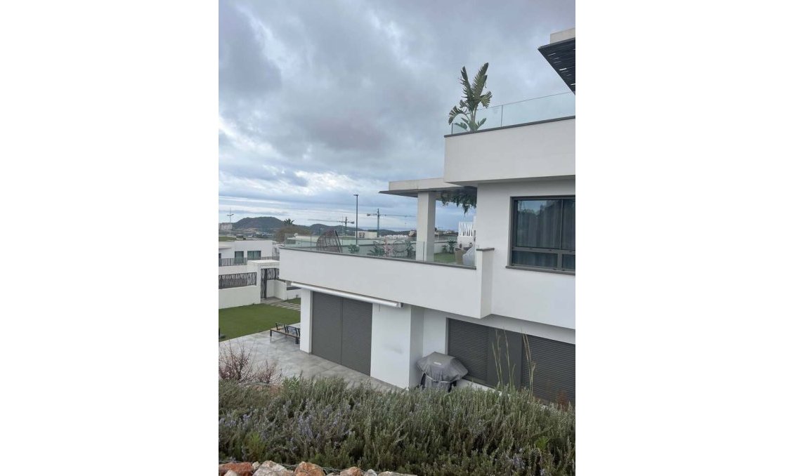 Segunda mano - Apartamento -
Finestrat