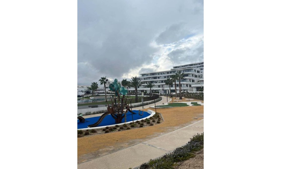 Segunda mano - Apartamento -
Finestrat