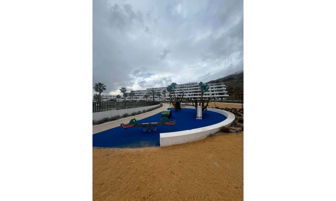 Segunda mano - Apartamento -
Finestrat