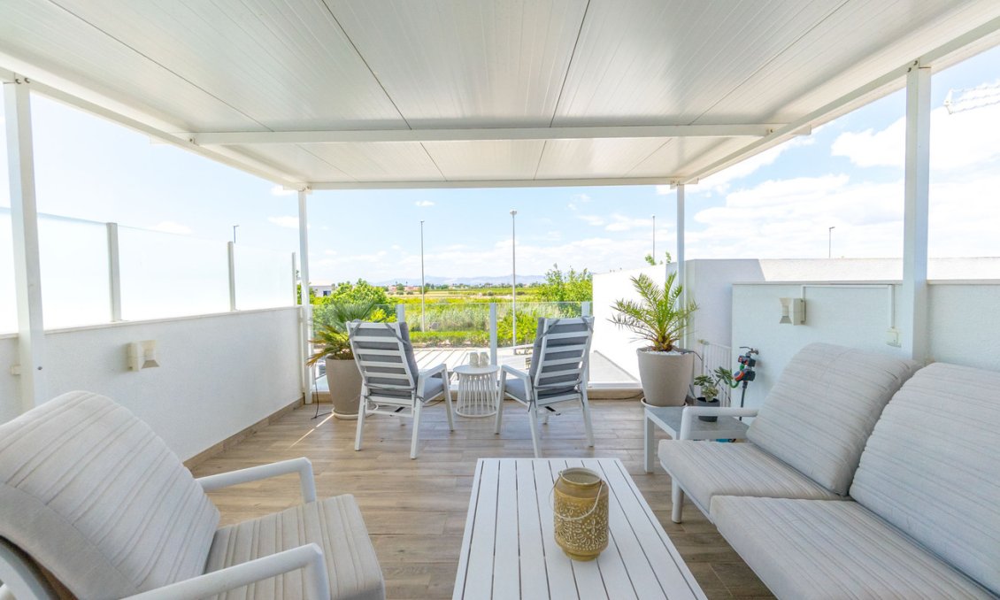 Segunda mano - Villa -
Daya Nueva - Costa Blanca