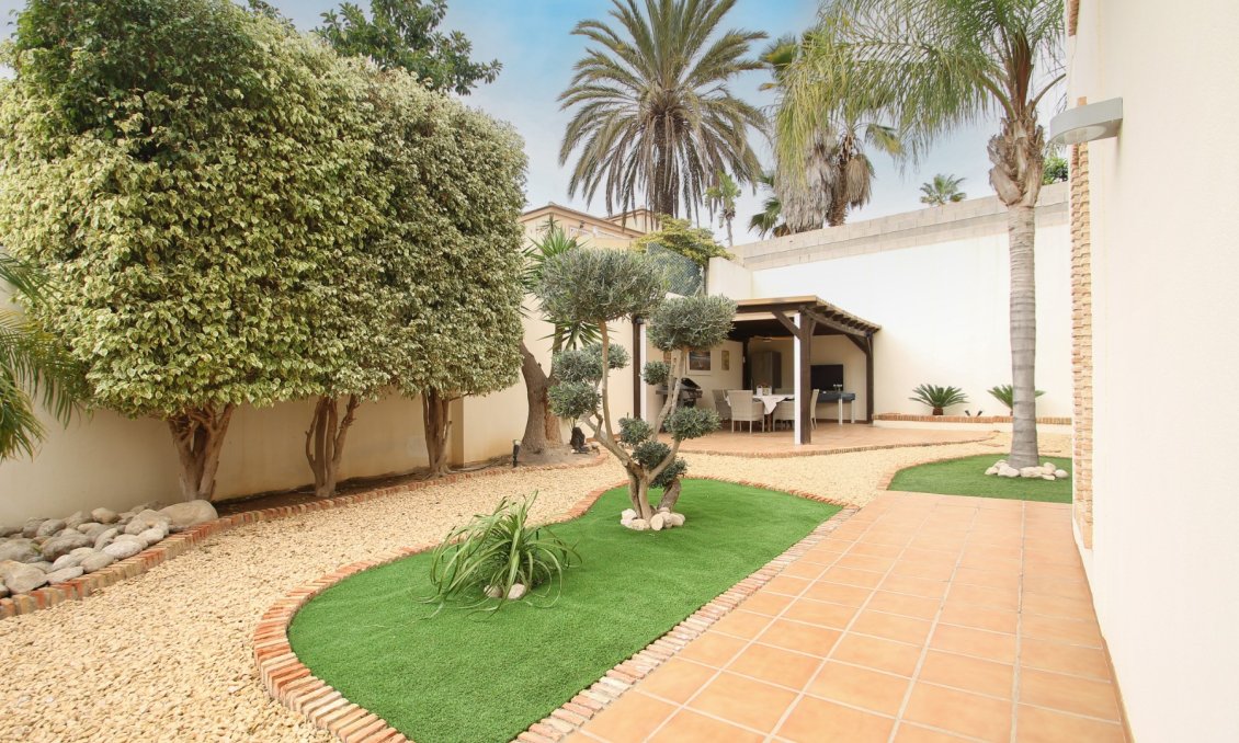 Segunda mano - Villa -
Torrevieja - Costa Blanca
