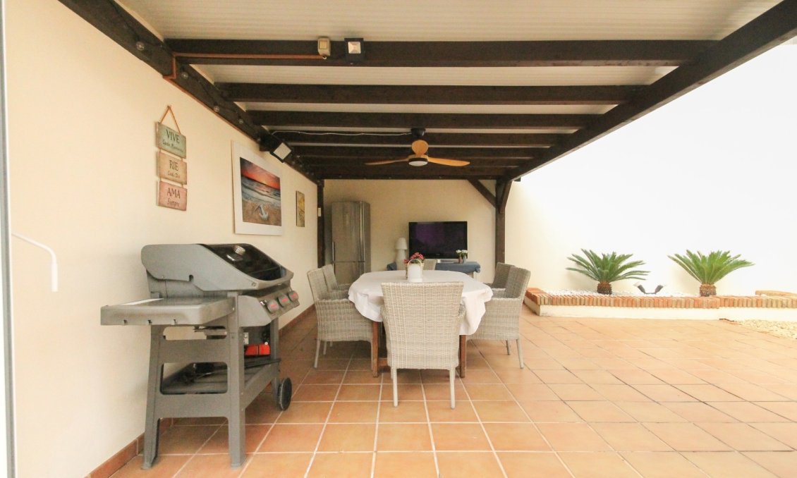 Segunda mano - Villa -
Torrevieja - Costa Blanca