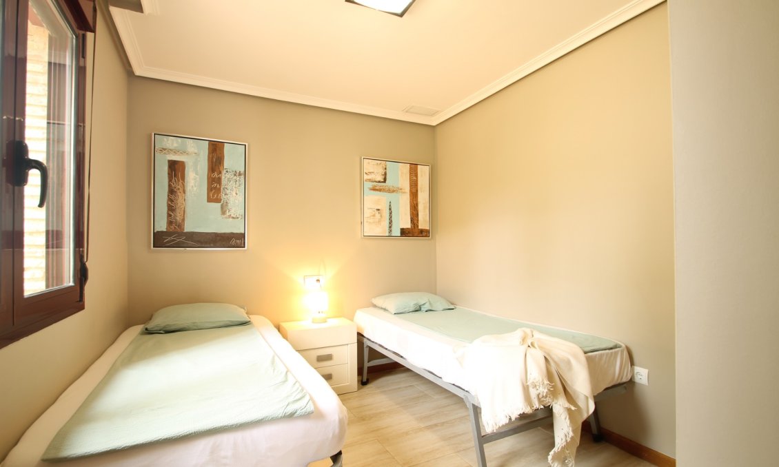 Segunda mano - Villa -
Torrevieja - Costa Blanca