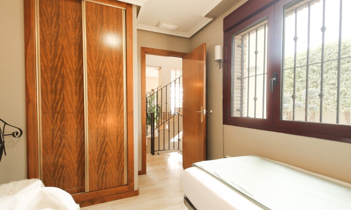 Segunda mano - Villa -
Torrevieja - Costa Blanca
