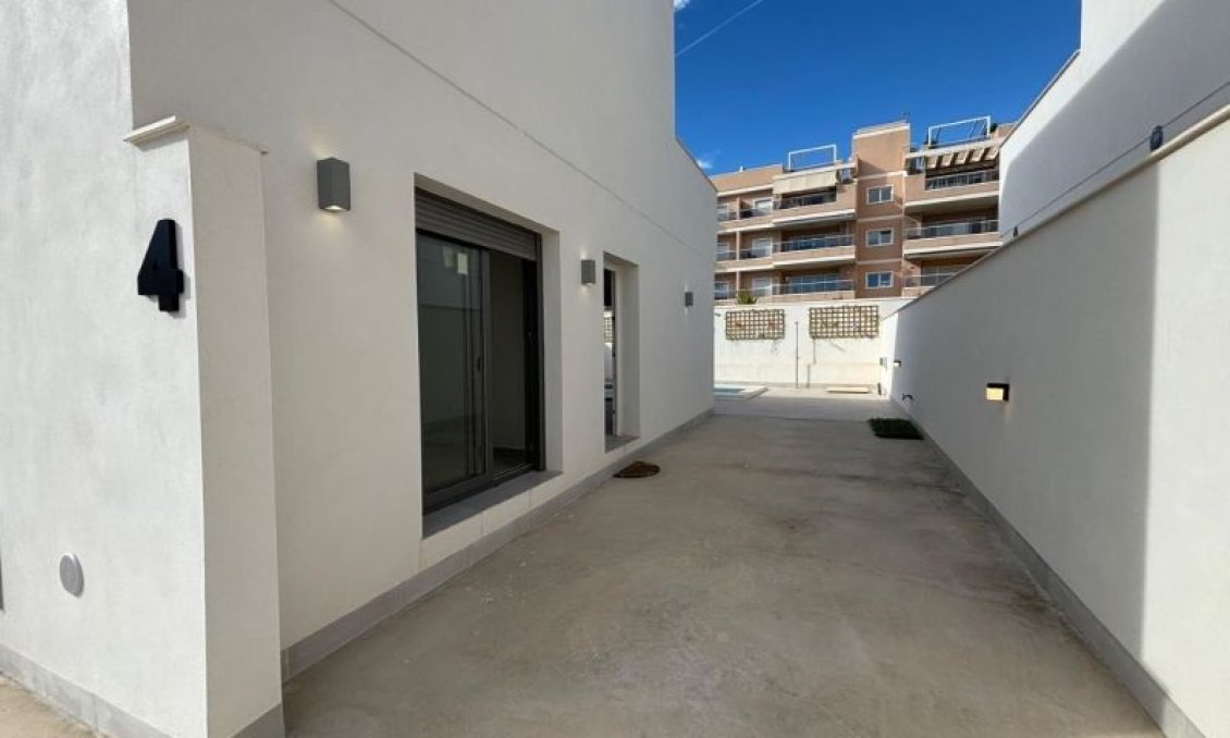 Segunda mano - Villa -
Orihuela Costa - Costa Blanca