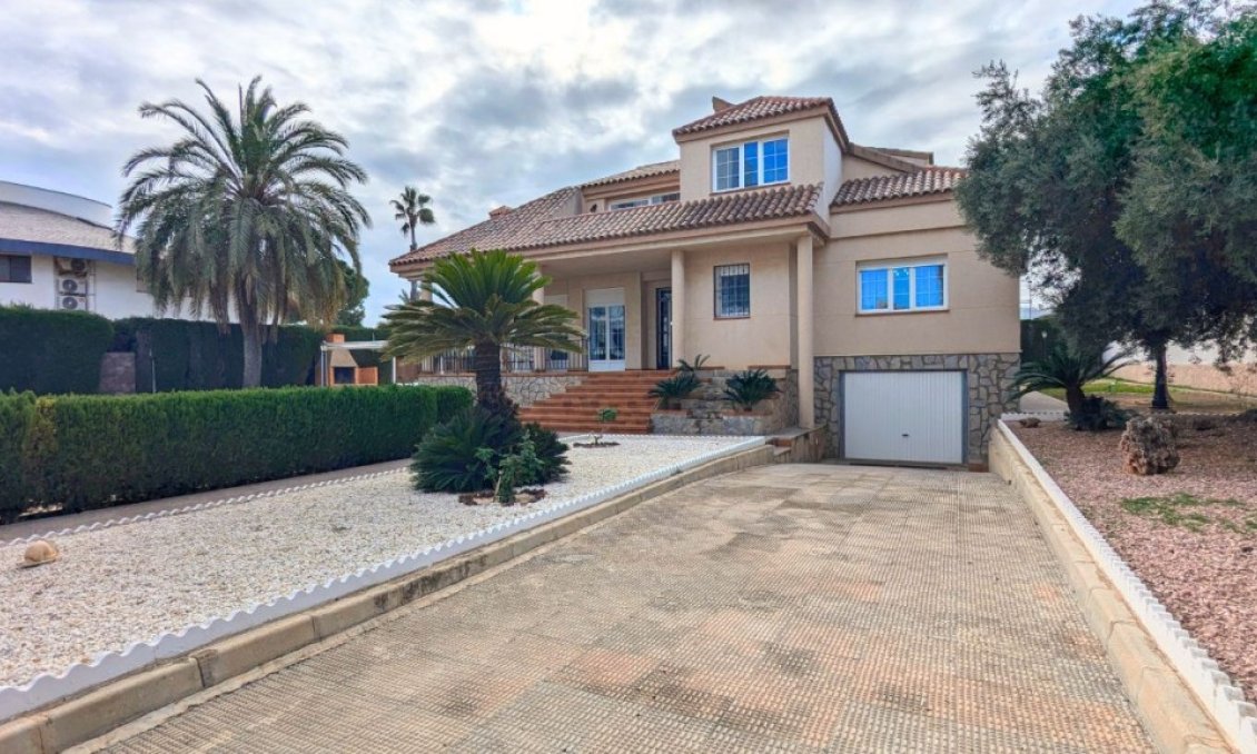 Wiederverkauf - Villa -
Mil Palmeras - Costa Blanca
