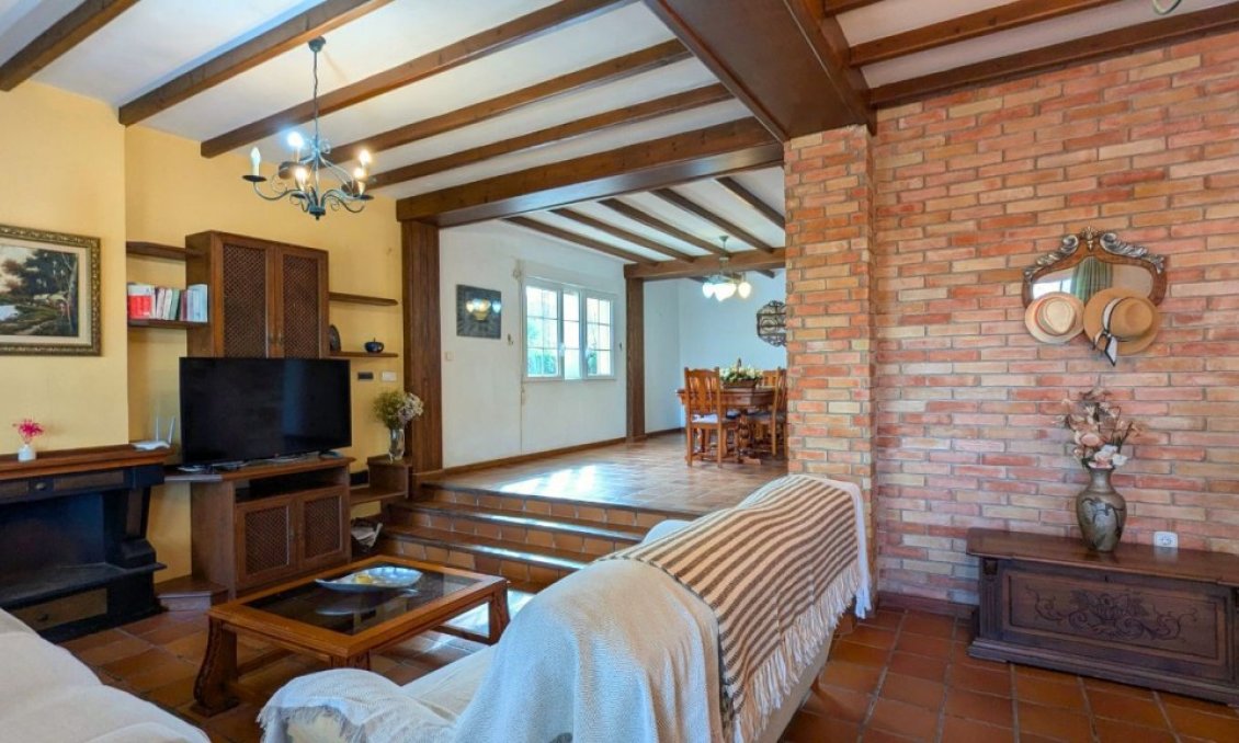 Wiederverkauf - Villa -
Mil Palmeras - Costa Blanca