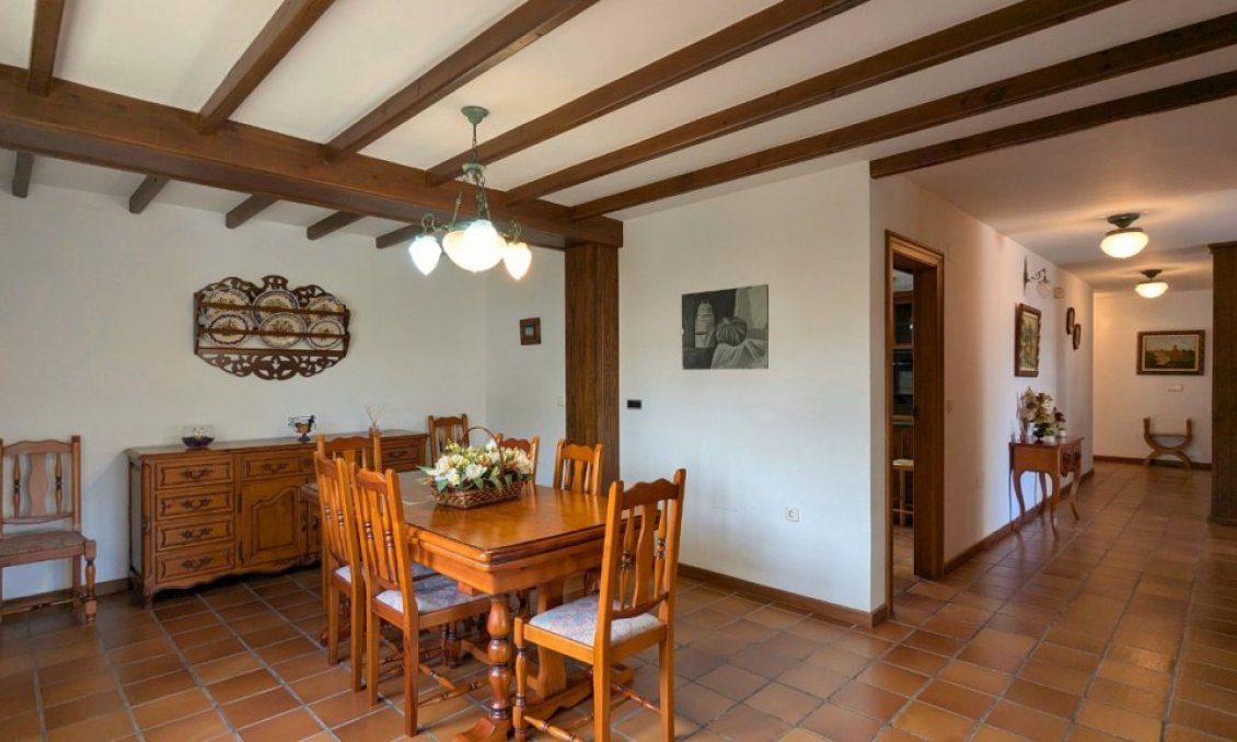 Wiederverkauf - Villa -
Mil Palmeras - Costa Blanca