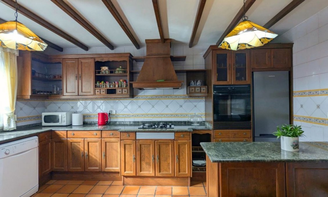 Wiederverkauf - Villa -
Mil Palmeras - Costa Blanca