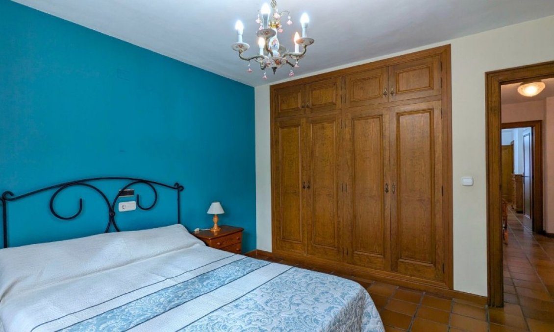 Wiederverkauf - Villa -
Mil Palmeras - Costa Blanca