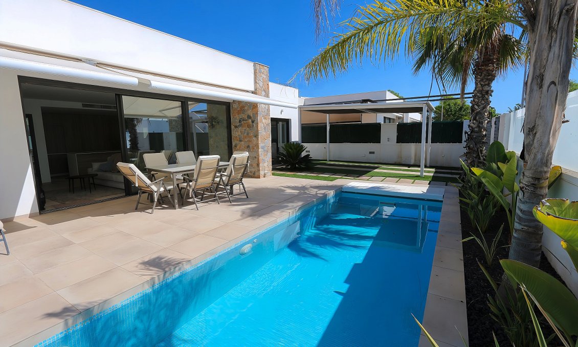 Segunda mano - Villa -
Pilar de la Horadada - Costa Blanca