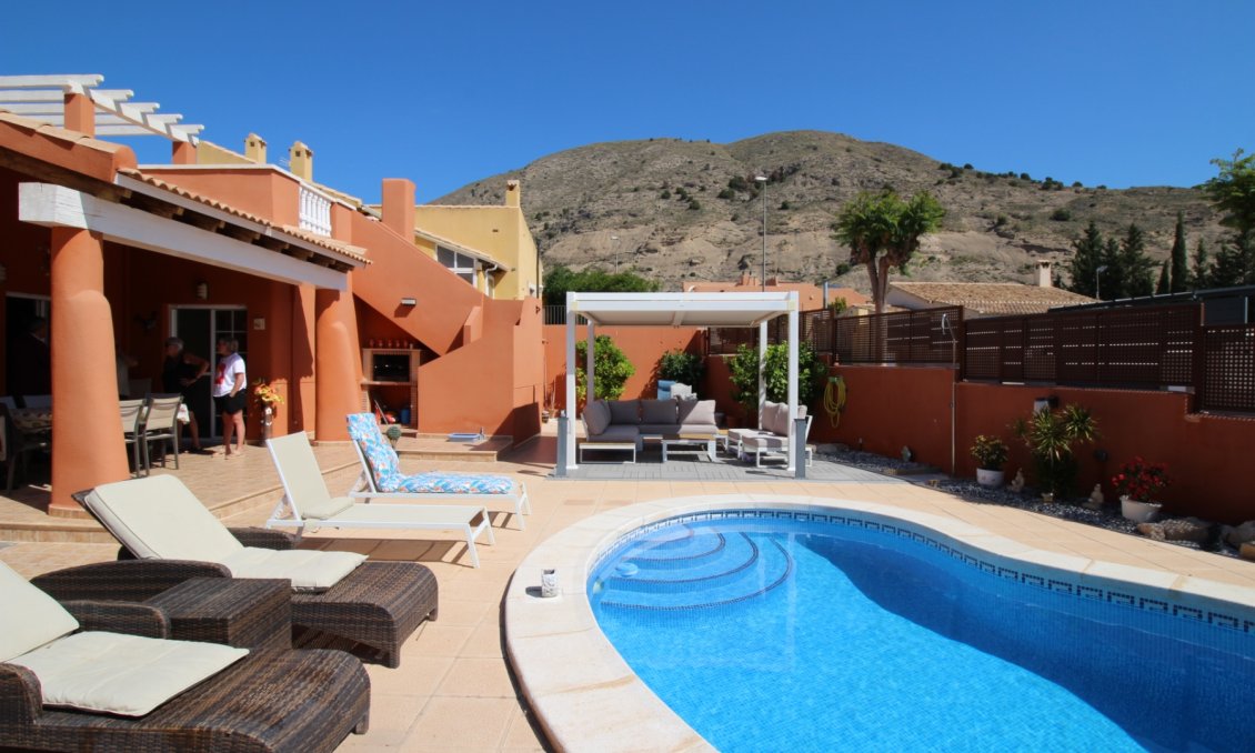 Segunda mano - Villa -
Fortuna - Inland