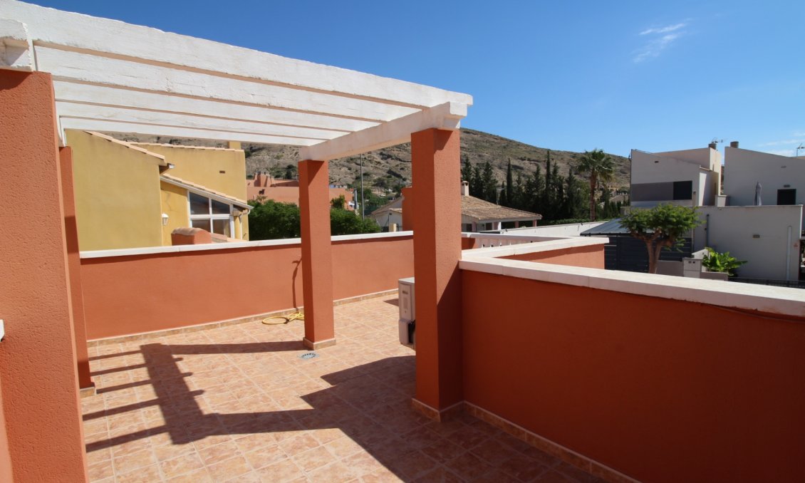 Segunda mano - Villa -
Fortuna - Inland