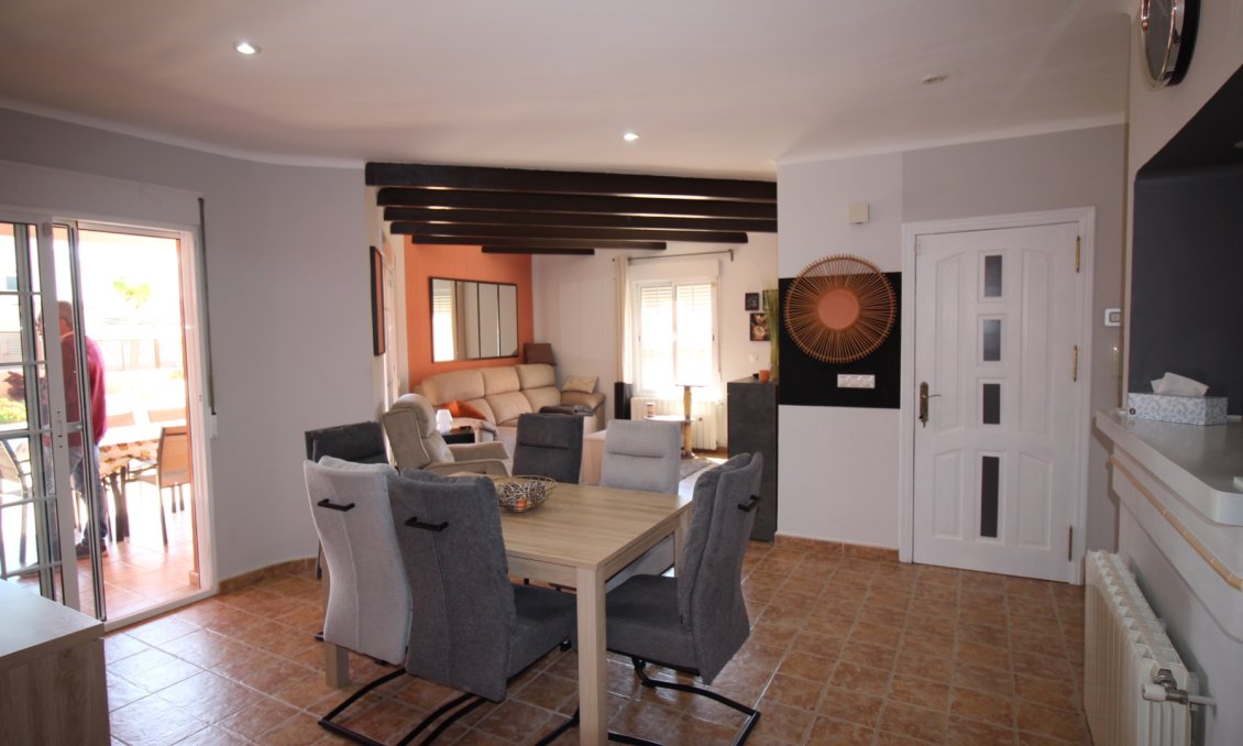 Segunda mano - Villa -
Fortuna - Inland