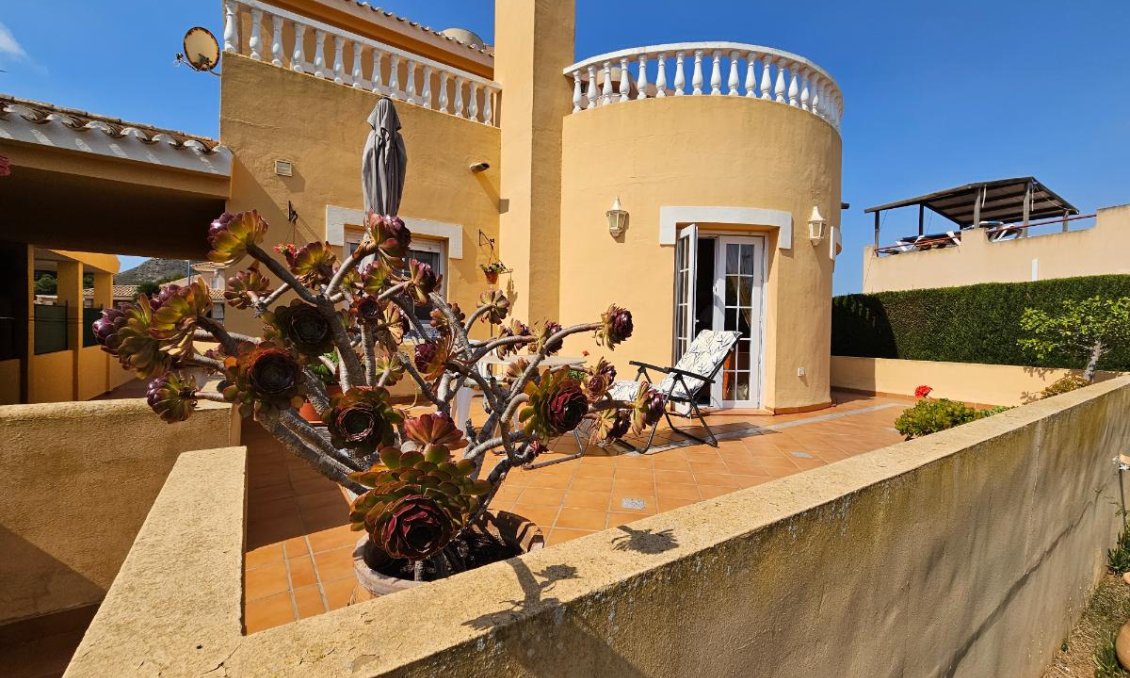 Használt Ingatlanok - Villa -
Playa Honda - Costa Calida