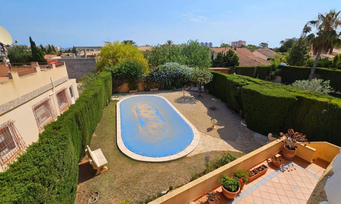 Használt Ingatlanok - Villa -
Playa Honda - Costa Calida