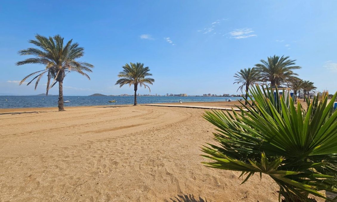 Használt Ingatlanok - Villa -
Playa Honda - Costa Calida