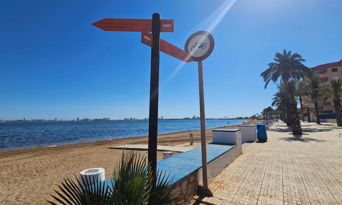 Használt Ingatlanok - Villa -
Playa Honda - Costa Calida