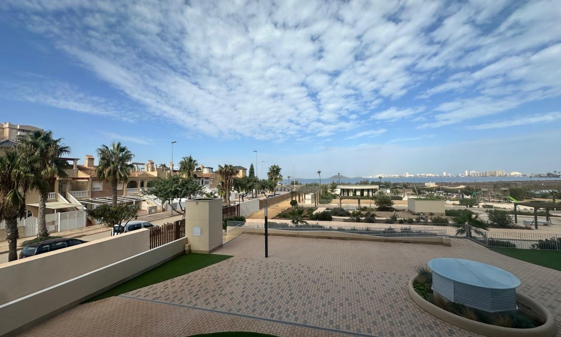 Segunda mano - Apartamento -
Playa Honda - Costa Calida