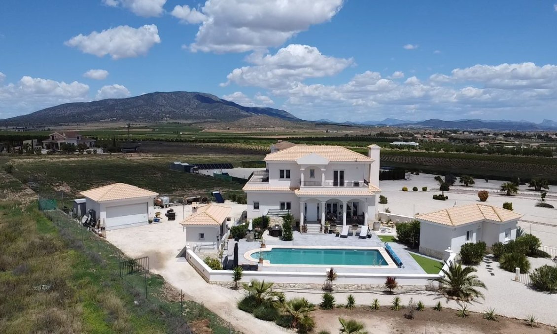 Wiederverkauf - Villa -
Pinoso - Inland