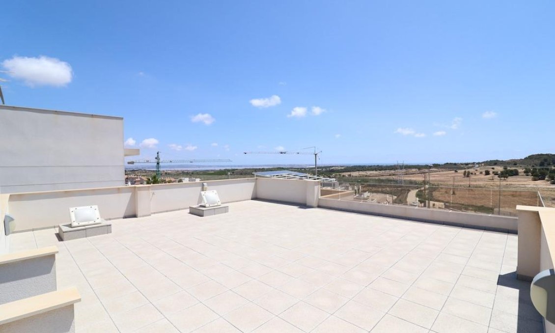 Segunda mano - Villa -
San Miguel de Salinas - Inland