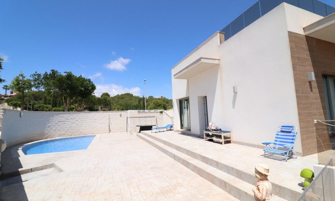 Segunda mano - Villa -
San Miguel de Salinas - Inland