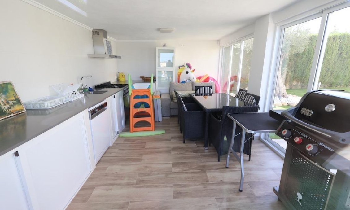 Segunda mano - Villa -
Ciudad Quesada - Costa Blanca