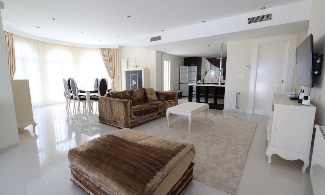Segunda mano - Villa -
Ciudad Quesada - Costa Blanca