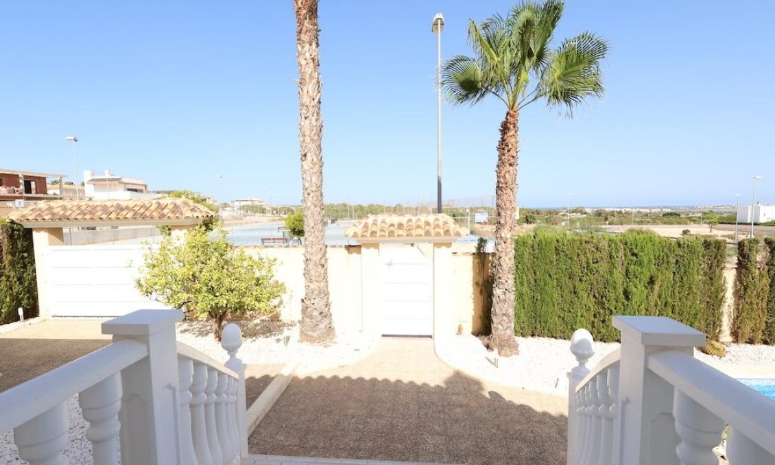 Segunda mano - Villa -
Ciudad Quesada - Costa Blanca