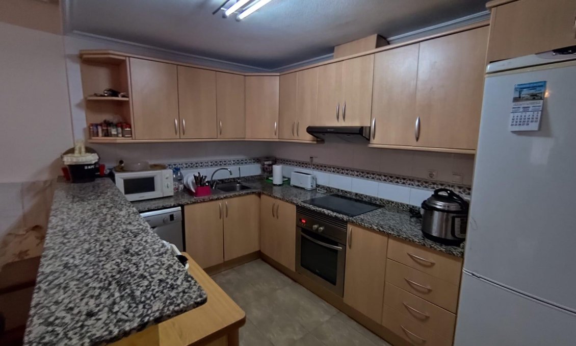 Segunda mano - Apartamento -
Torrevieja - Estacion De Autobuses
