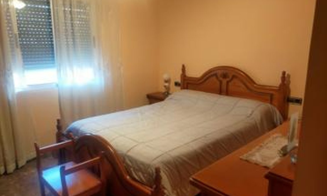 Segunda mano - Villa -
Elche - Costa Blanca