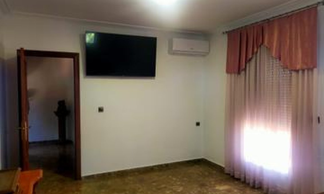 Segunda mano - Villa -
Elche - Costa Blanca