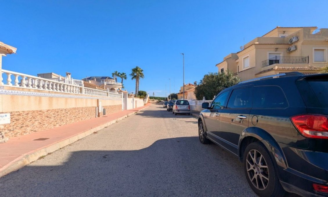 Segunda mano - Villa -
Ciudad Quesada - Costa Blanca