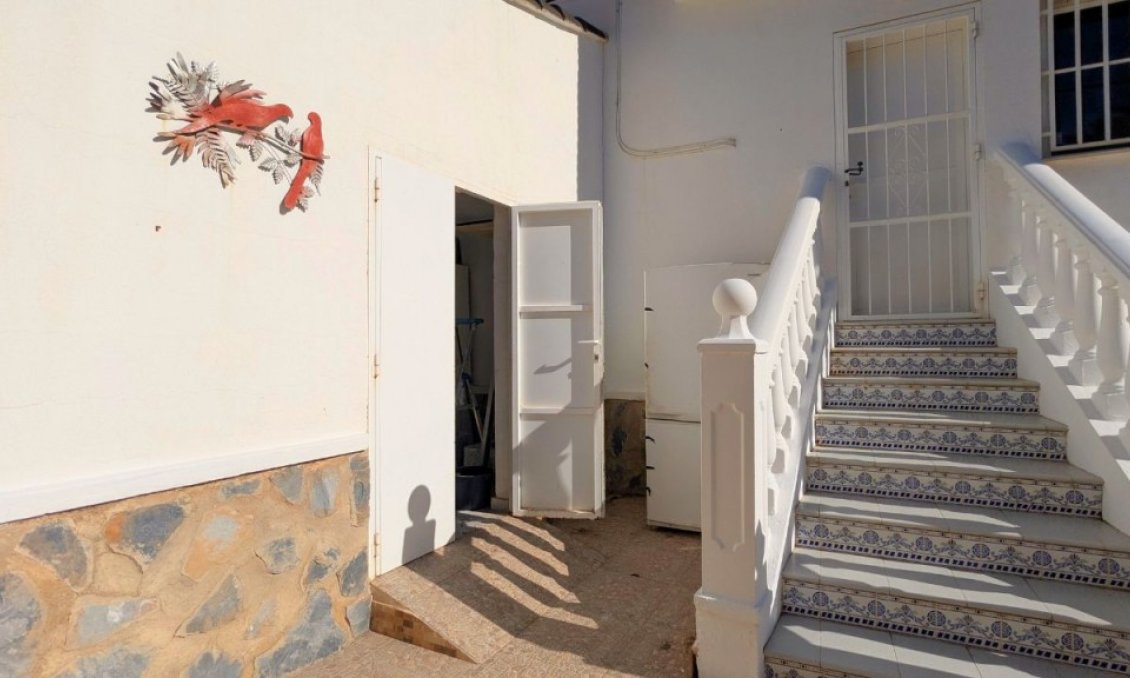 Segunda mano - Villa -
Ciudad Quesada - Costa Blanca