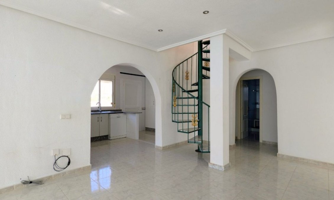 Segunda mano - Villa -
Ciudad Quesada - Costa Blanca