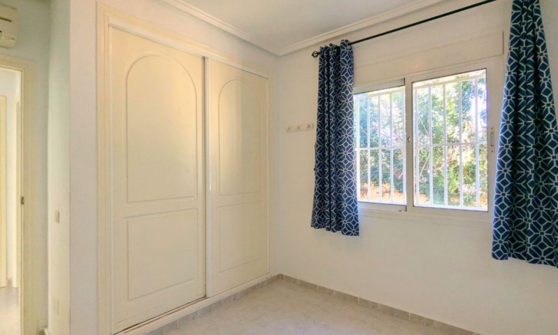 Segunda mano - Villa -
Ciudad Quesada - Costa Blanca