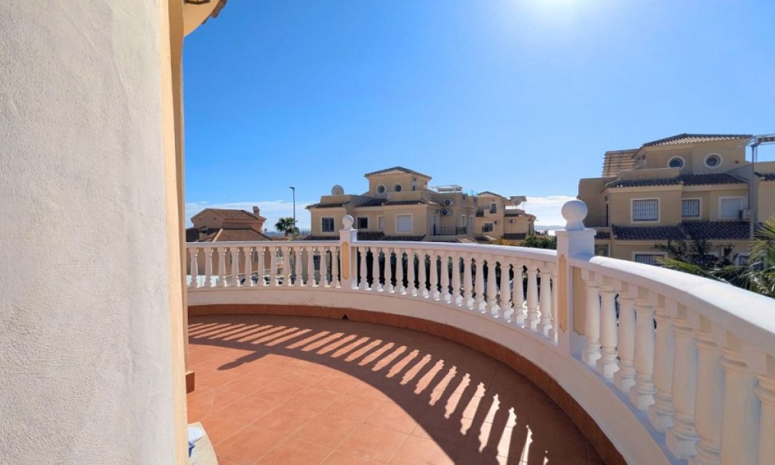Segunda mano - Villa -
Ciudad Quesada - Costa Blanca