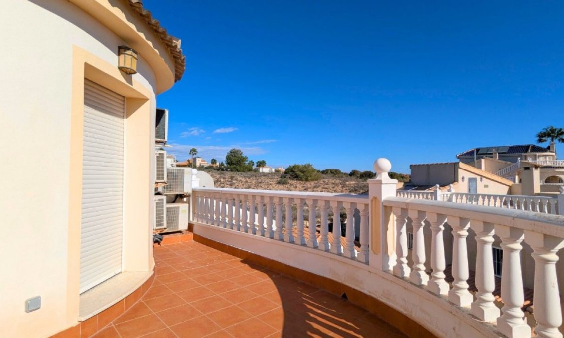 Segunda mano - Villa -
Ciudad Quesada - Costa Blanca