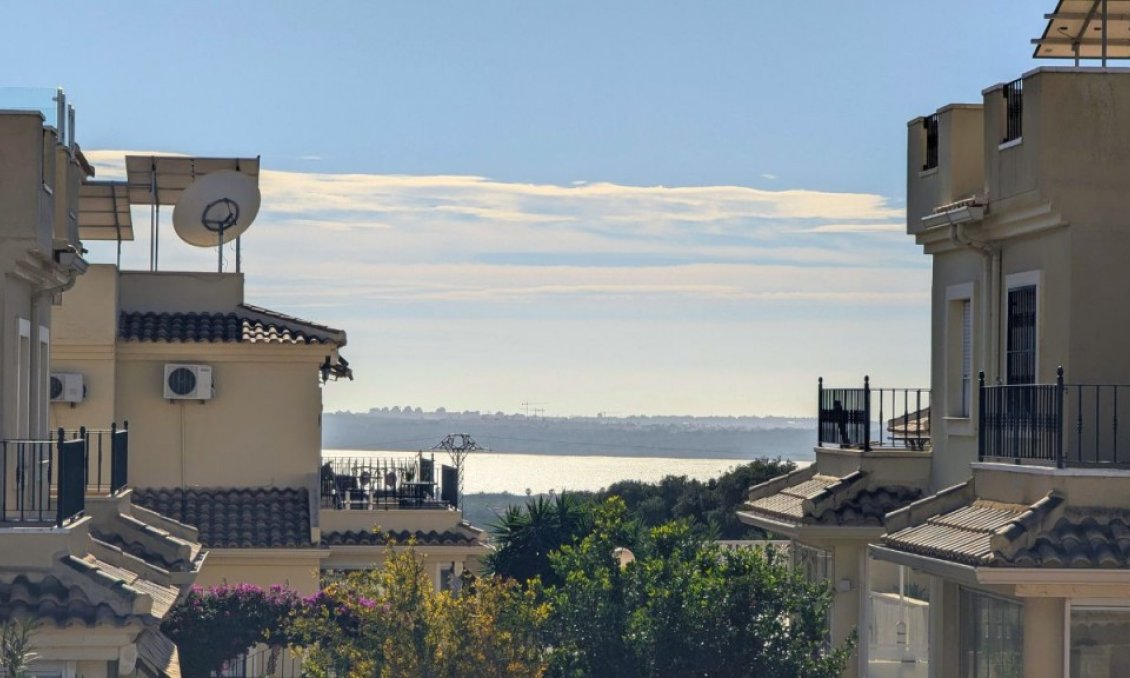 Segunda mano - Villa -
Ciudad Quesada - Costa Blanca