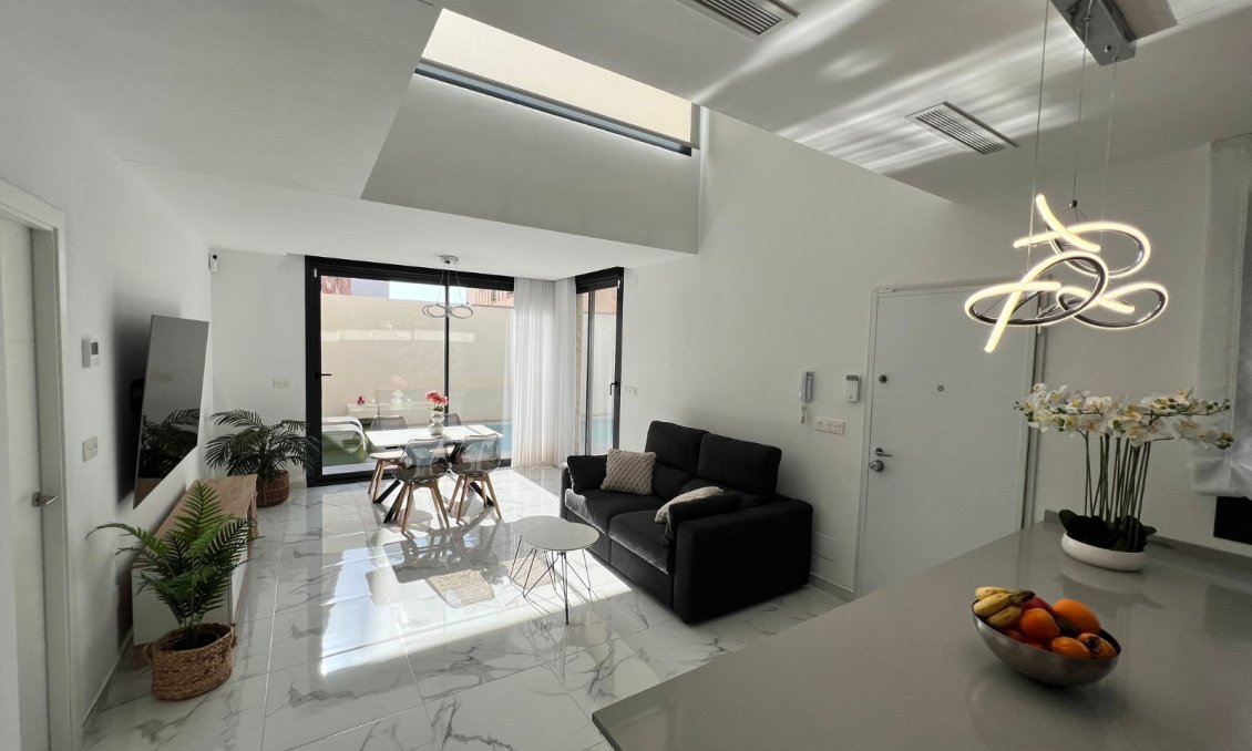 Segunda mano - Villa -
Los Montesinos - Costa Blanca