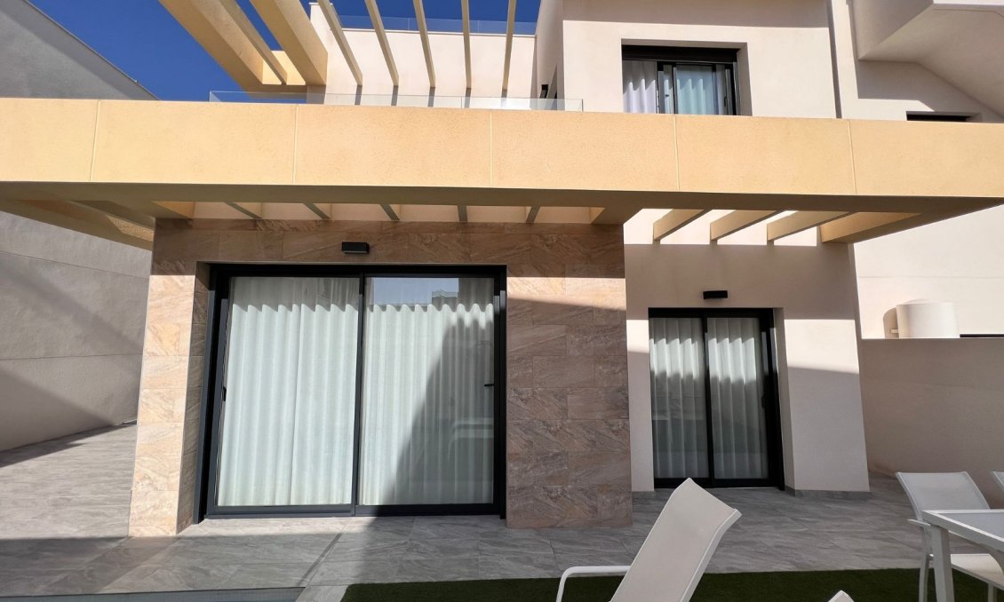 Segunda mano - Villa -
Los Montesinos - Costa Blanca