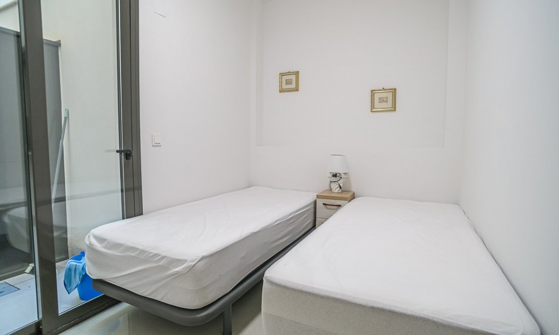 Használt Ingatlanok - Apartman -
Torrevieja - Costa Blanca