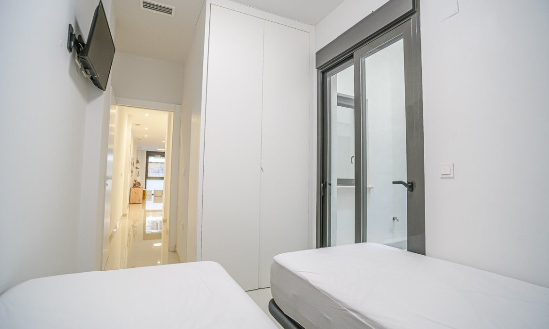 Használt Ingatlanok - Apartman -
Torrevieja - Costa Blanca