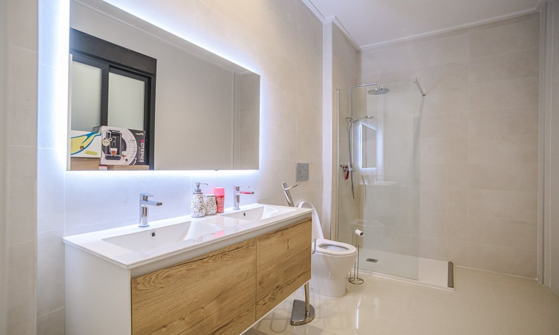 Használt Ingatlanok - Apartman -
Torrevieja - Costa Blanca