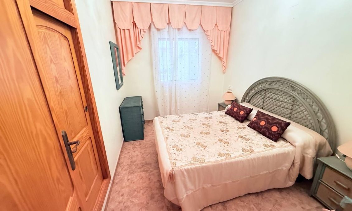 Segunda mano - Apartamento -
Torrevieja - La Mata
