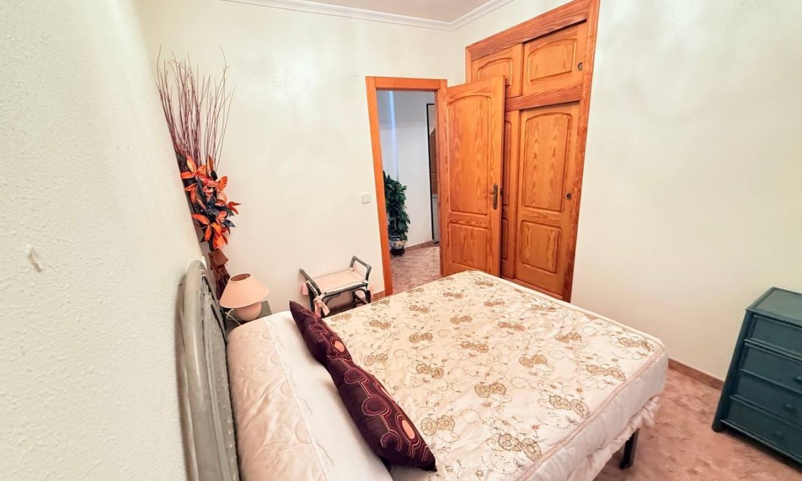 Segunda mano - Apartamento -
Torrevieja - La Mata
