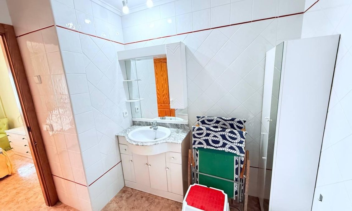 Segunda mano - Apartamento -
Torrevieja - La Mata