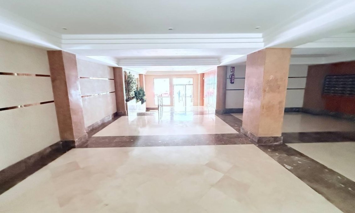 Segunda mano - Apartamento -
Torrevieja - La Mata
