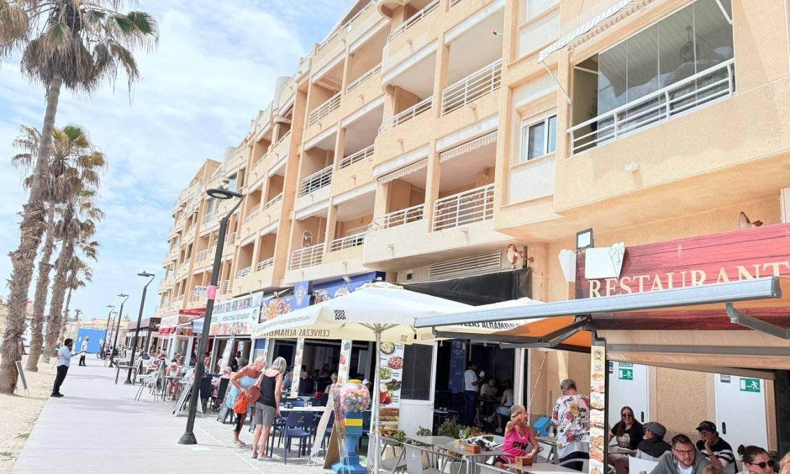 Segunda mano - Apartamento -
Torrevieja - La Mata