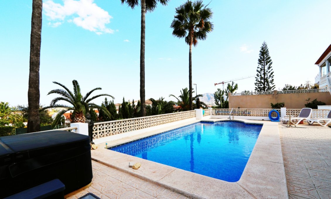 Segunda mano - Villa -
La Nucía - Costa Blanca